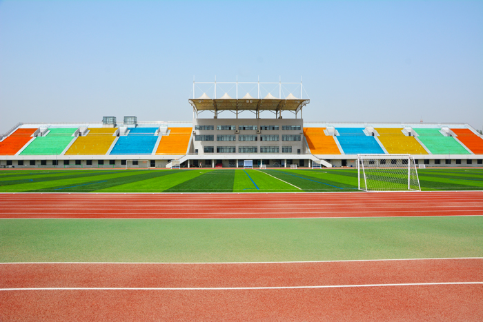 东室外田径场h.jpg
